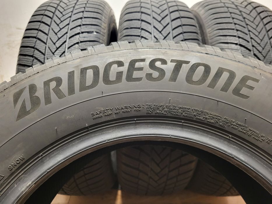 245/65/17 Bridgestone 2022 г. / зимни гуми