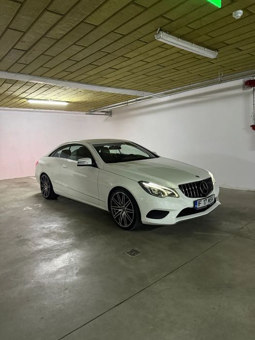 Mercedes-Benz E Mercedes-Benz E220 Euro6 - fabricatie 2015 - 9G-TRONIC - faruri LED