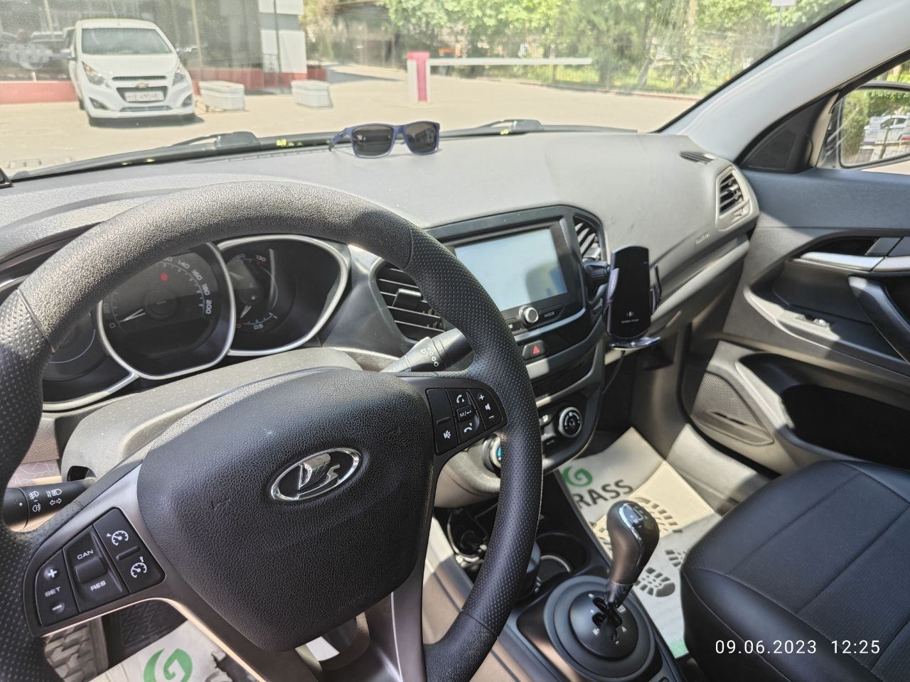 Продам Lada Vesta sedan