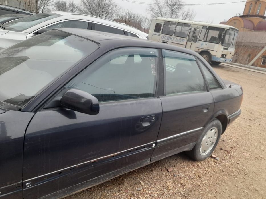 Продам ауди 100000