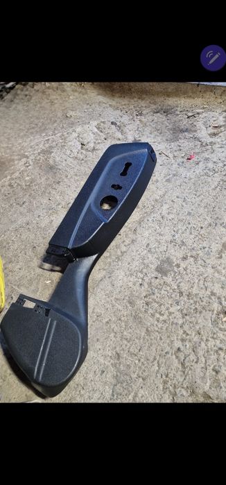 Продам пластиковую часть переднего водительского сиденья