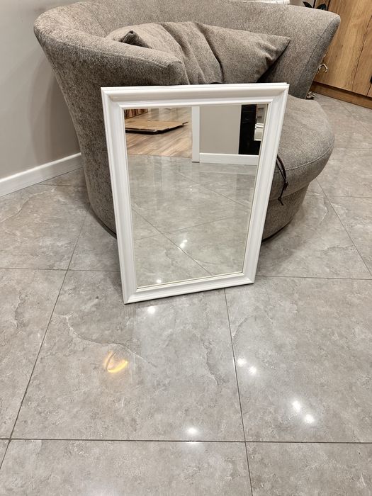 Зеркало компактное белое