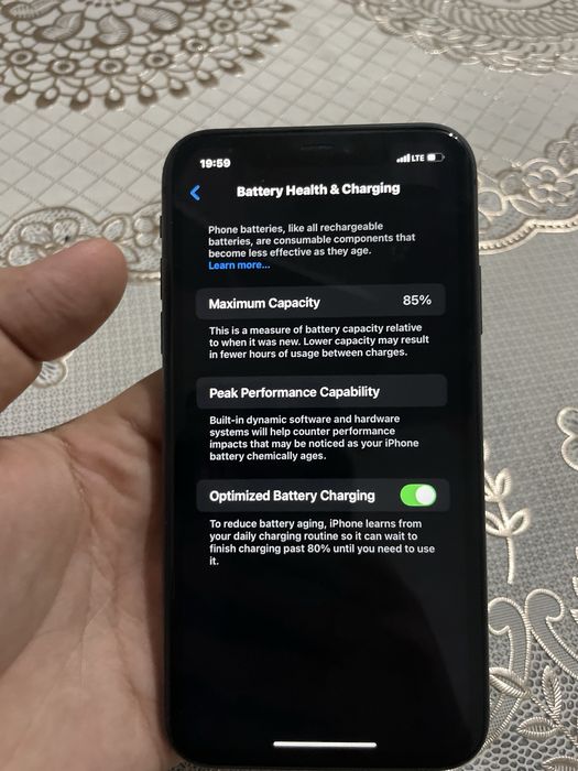 Iphone 11 bomba sostayanada