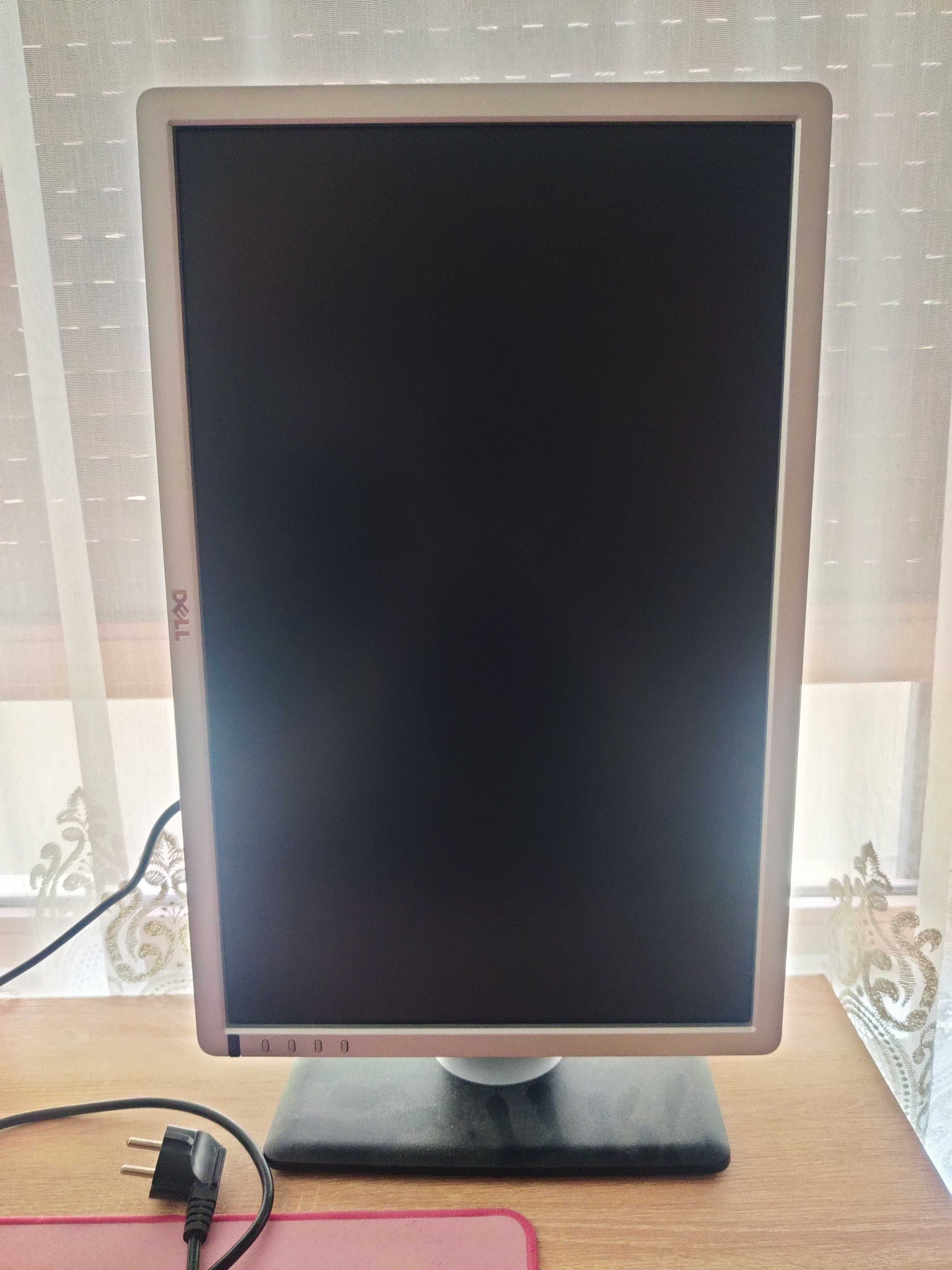Монитор Dell P2213T 22 инча