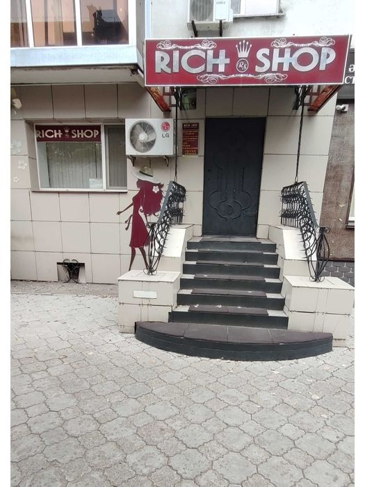 Продам магазин в центре города