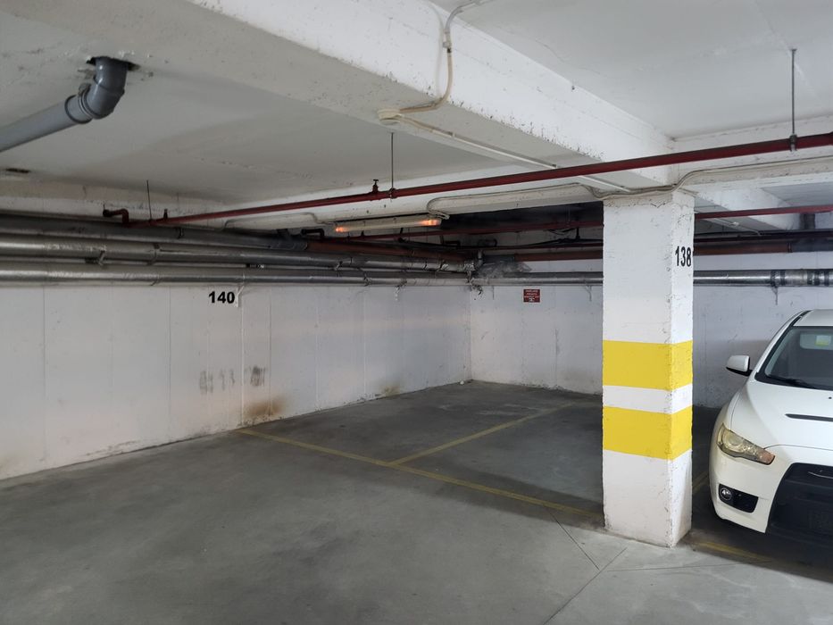 Închiriez loc de parcare subteran Ring