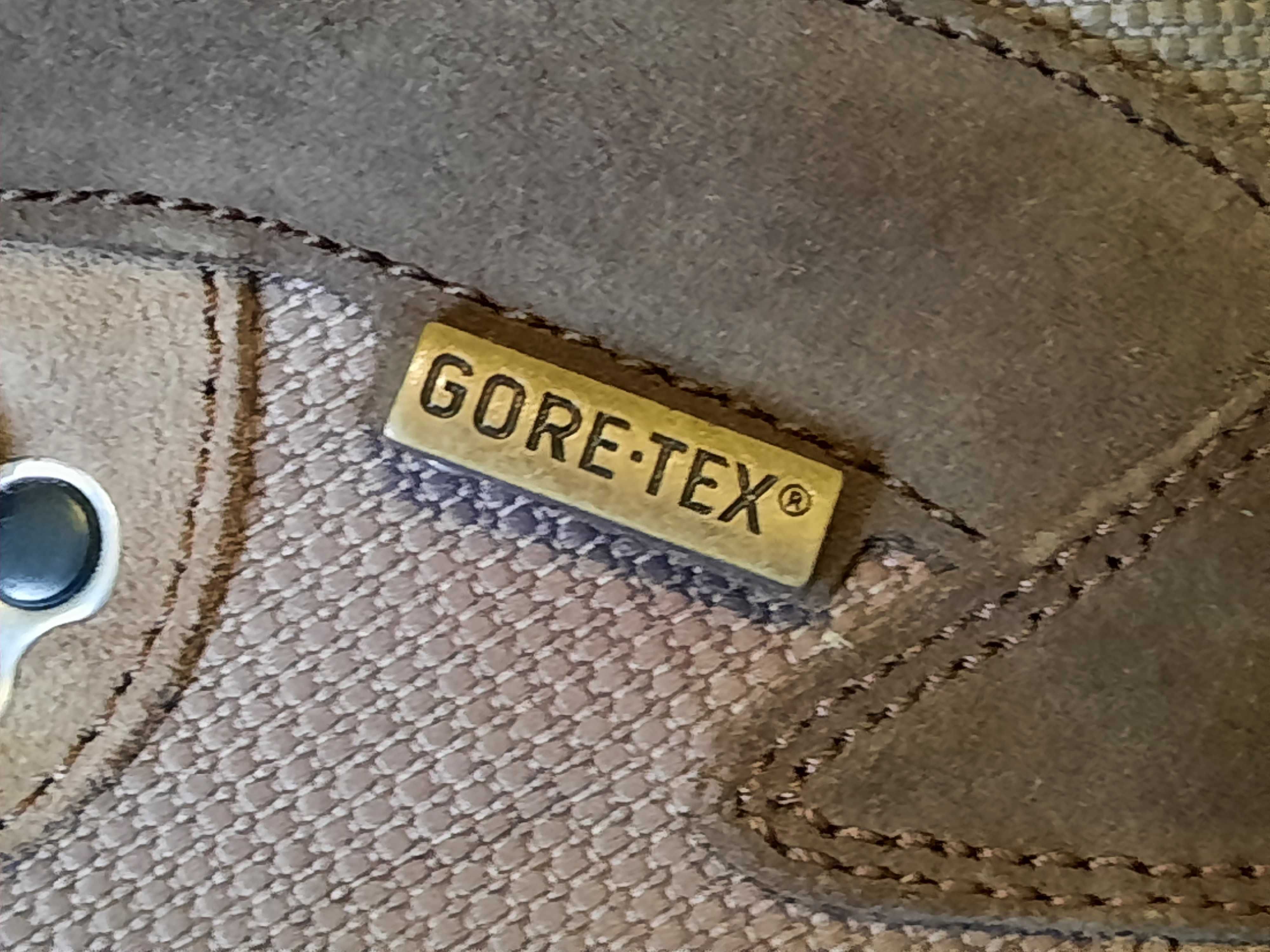 GARMONT-трекинг нов,номер- 40 ,LOWA-48-gore-tex,нов