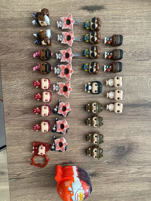 Фигурки kinder joy stranger things