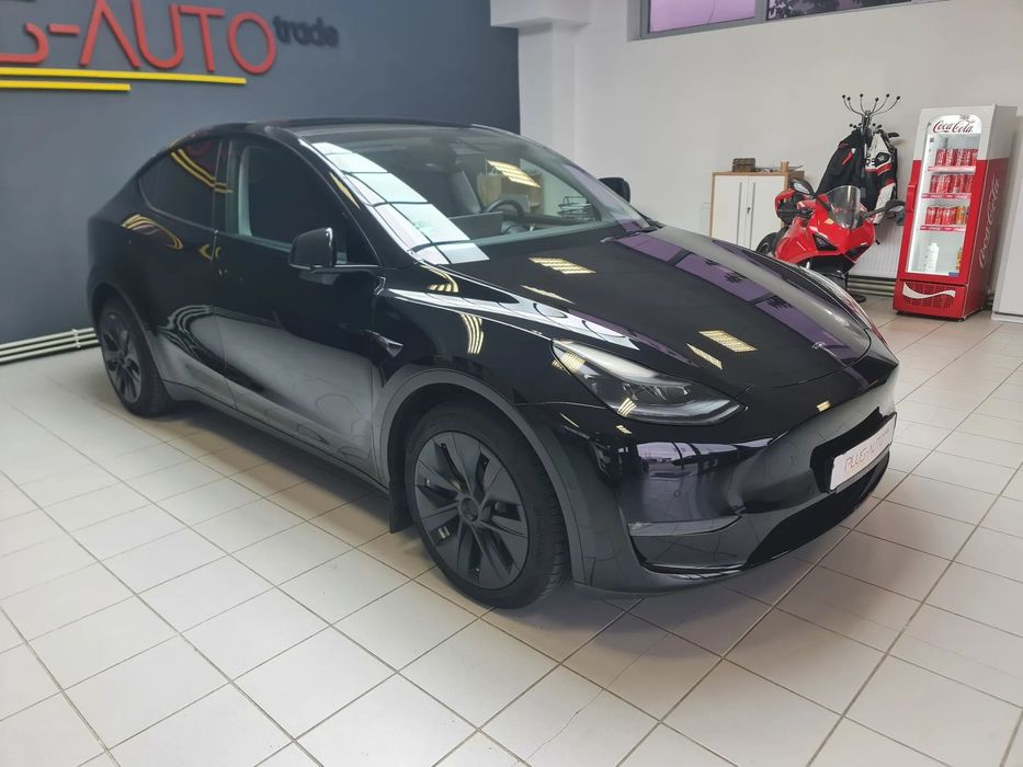 Tesla Model Y Tesla MY Long Range AWD