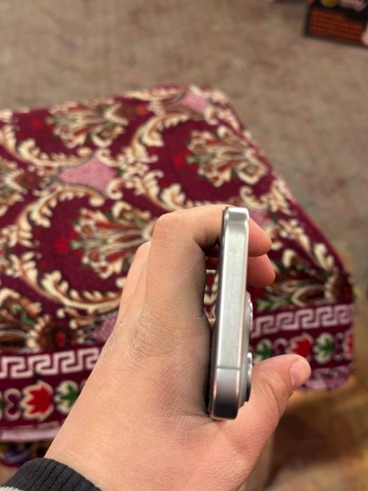 iPhone 15 pro sotiladi.