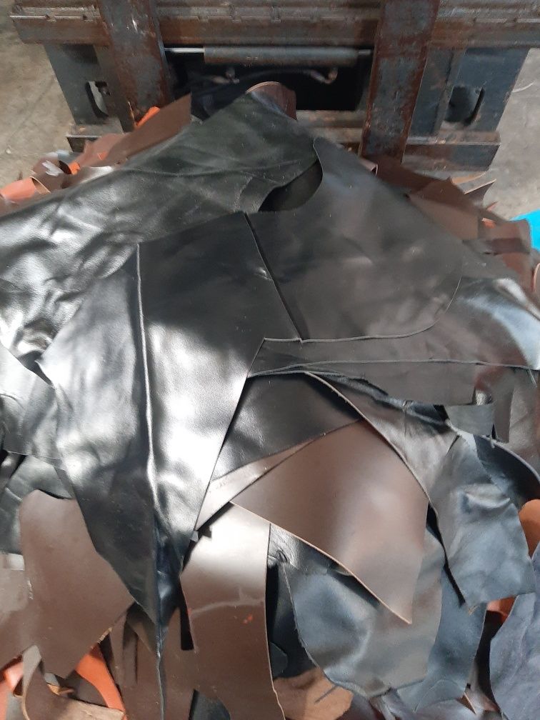 Piele bucati pentru marochinărie ,hamuri,capetele,teci ,portofele,brel