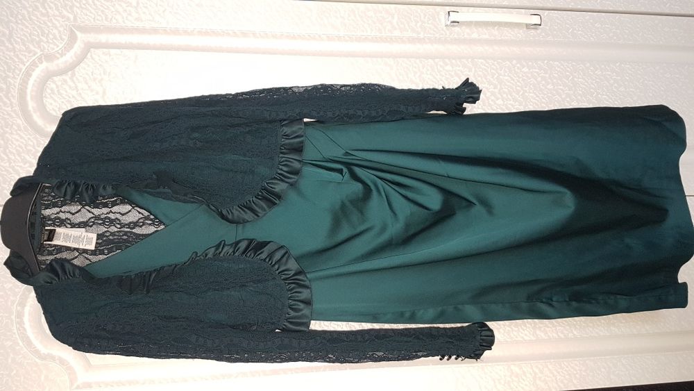 Продается женское платье