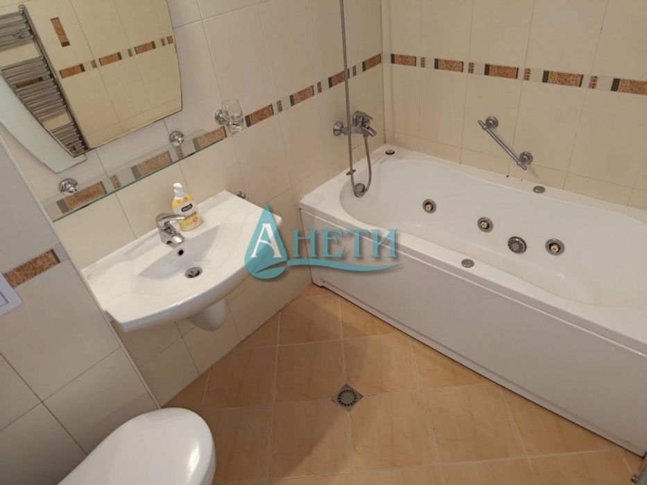 Дава се под наем Тристаен апартамент в София, Гео Милев - 111 кв.м за 800 € - Снимка #11