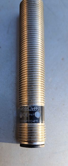 PROXIMITY Sensor REF. Senstronic A126305M120411