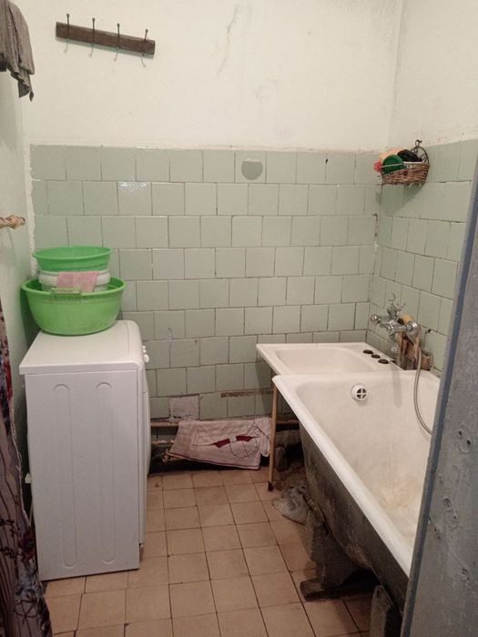 Продается одна комната по улице Буюк Ипак Мирзо-Улугбекский район