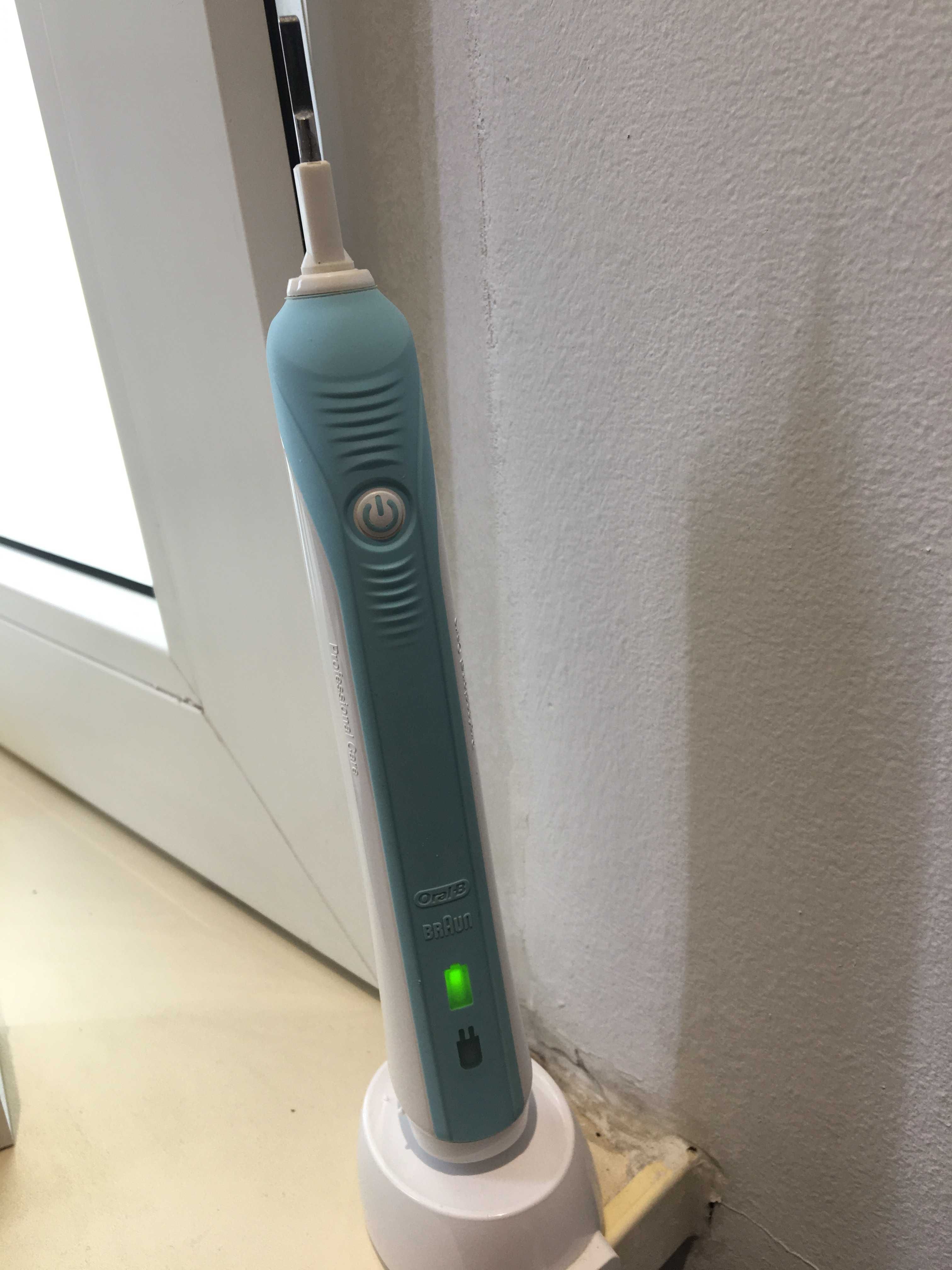 Periuta electrica dentara - Braun Oral B