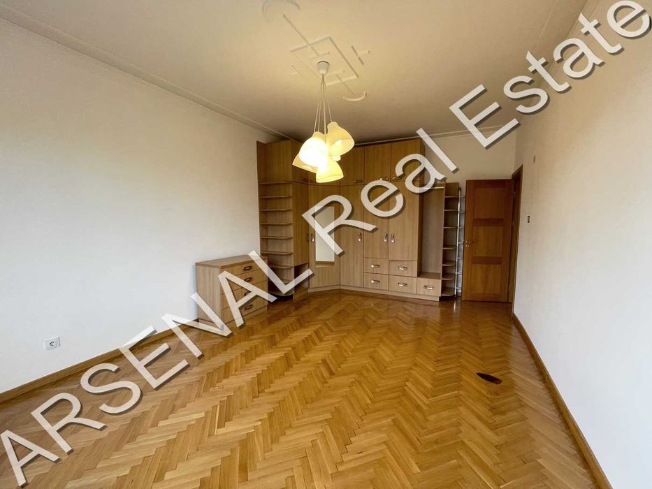 Дава се под наем Многостаен апартамент в София, Център - 150 кв.м за 1600 € - Снимка #3