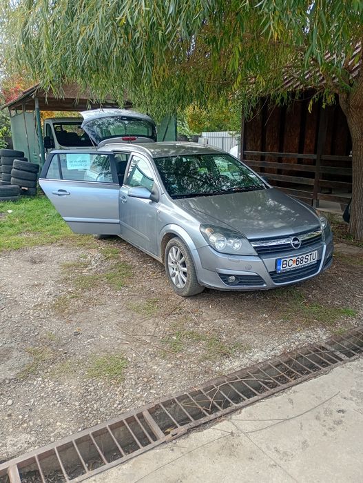 Vând Opel asta h 2005 motor 1.6 benzina  101 hp