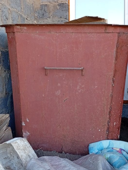 Продам контейнер мусора
