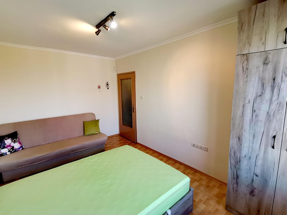 Дава се под наем Двустаен апартамент в Бургас, Възраждане - 50 кв.м за 255 € - Снимка #1