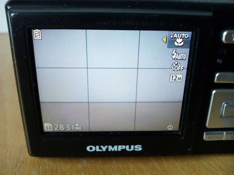 Фотоапарат OLYMPUS Т-100