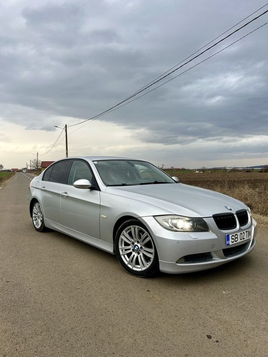 BMW E90 318I / Super dotat