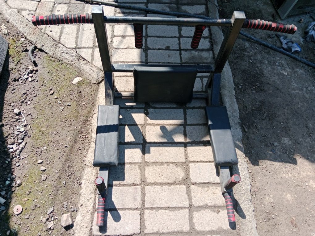 Продам турник 3 в 1