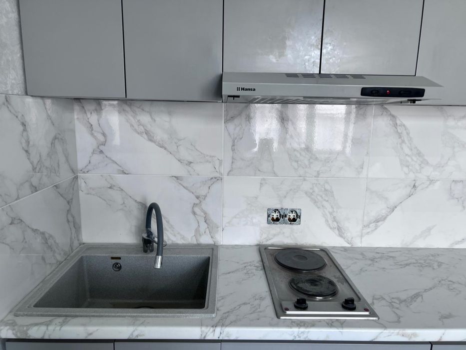 Кухонный гарнитур бу 2м