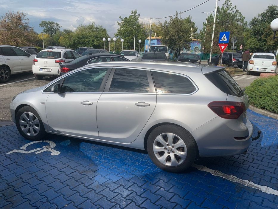 Opel Astra 2.0 CDTI  (2012)