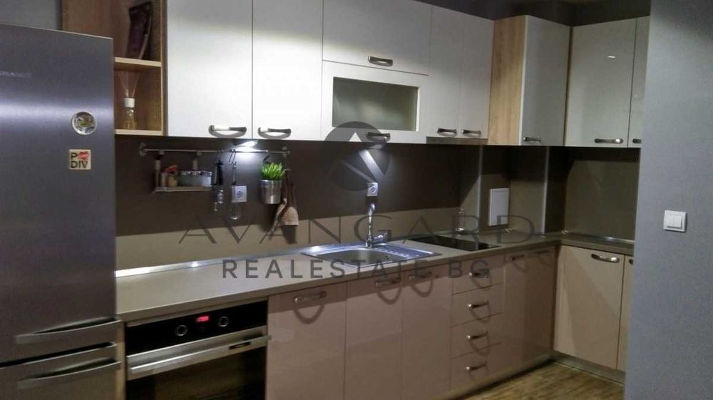 Продава се Двустаен апартамент в Пловдив, Кючук Париж - 70 кв.м за 2215 €/кв.м - Снимка #3