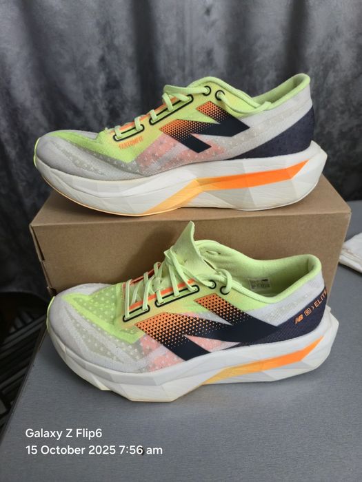 New Balance FuelCell SuperComp Elite v4 42.5(27cm) carbon maraton