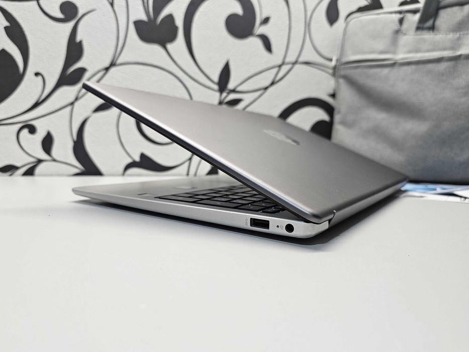 ПРОДАМ HP 250 G10 (2025) Ноутбук Core™ i3-1315U/8GB/512SSD/15.6"FHD