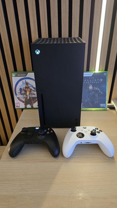 Xbox Series X 2 Controllere