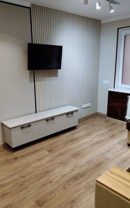 Сдается 1 ком Метро Новза. Только Иностранцам
