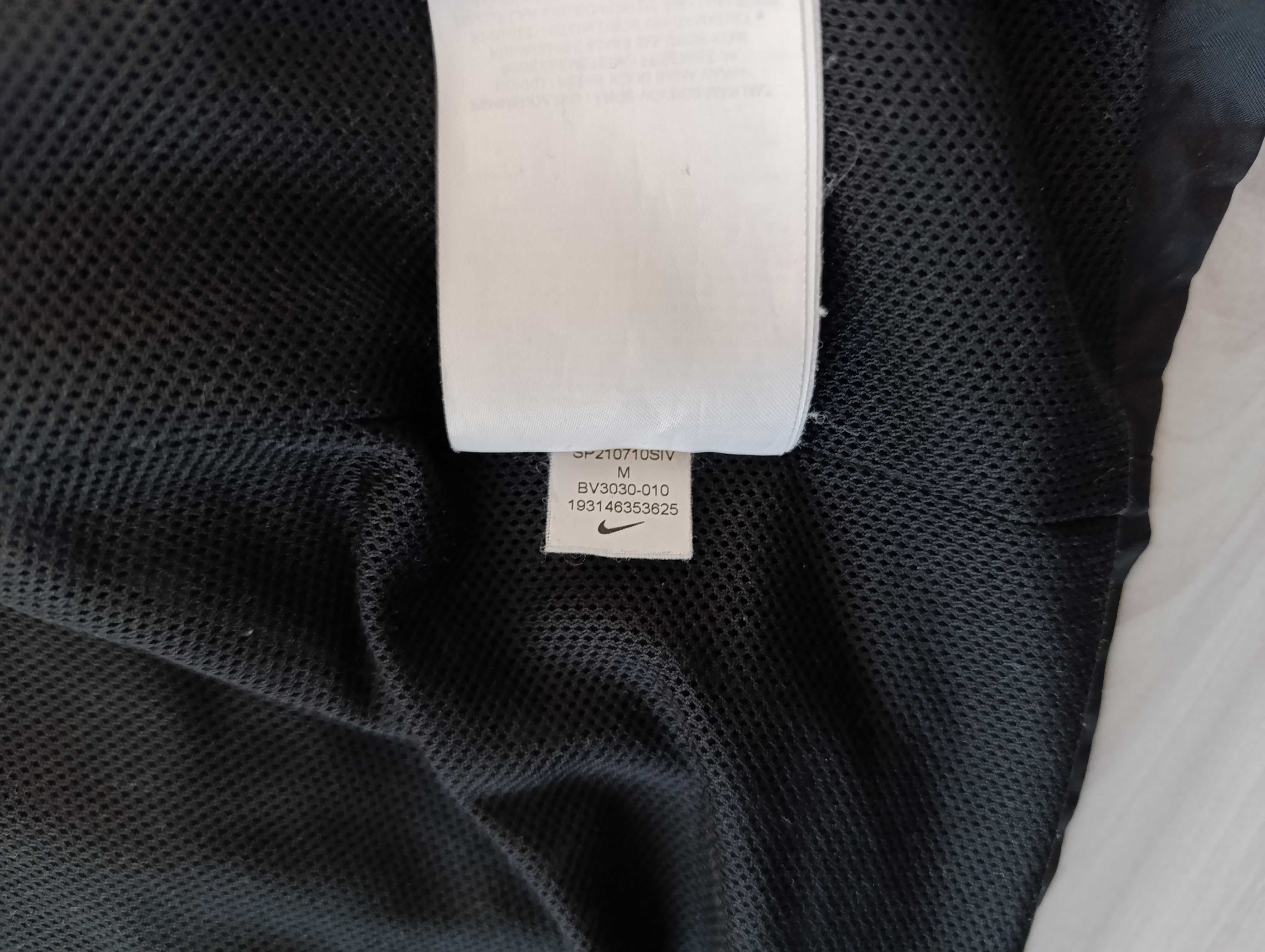 '' Nike Sportswear Basic''оригинално мъжко горнище М размер