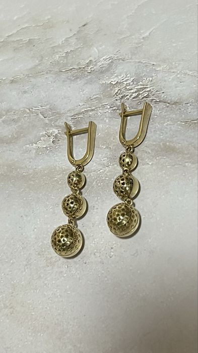 Продам серьги золото 585 италия