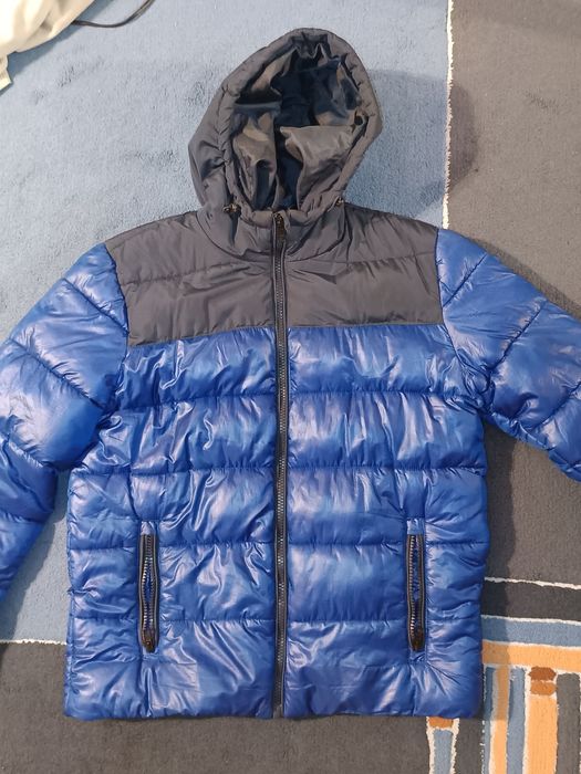 Спешно! 2 детски якета + едно синьо мъжко и трите за 30лв