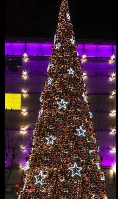 Iluminat festiv Craciun figurine luminoase gigant traversari carosabil