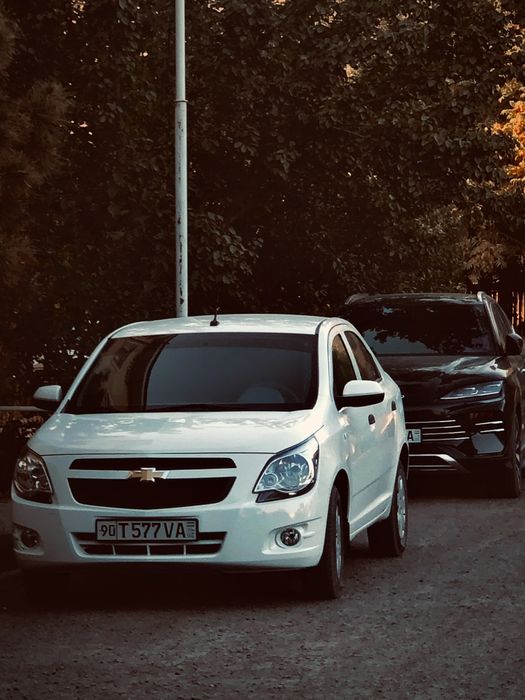Автомобил сотилади