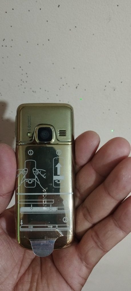 Продаётся nokia 6700 classic gold и Nokia 8310