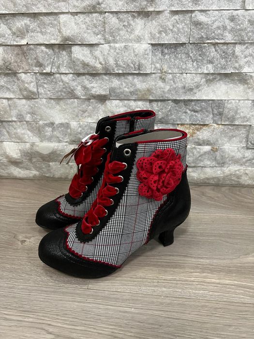 Botine Joe Browns din lână si catifea