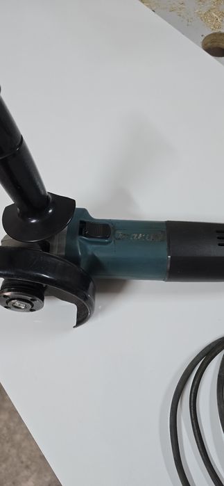 ъглошлайф makita  9558HN
