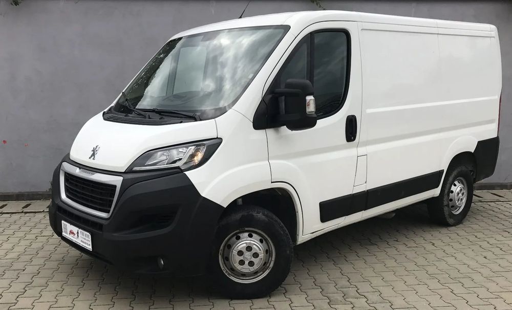 Peugeot Boxer TVA deductibil * Inmatriculata * Clima * Bluetooth * USB