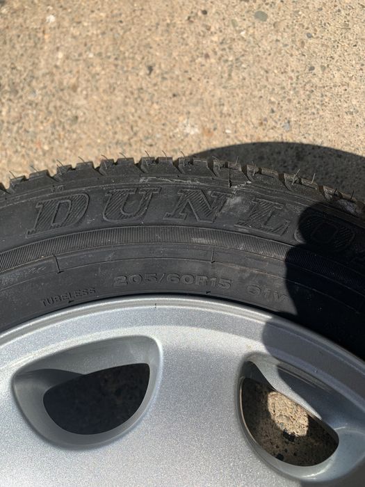 Алуминиева джанта 15-5/112 за ауди с гума 205/60/15 Дънлоп