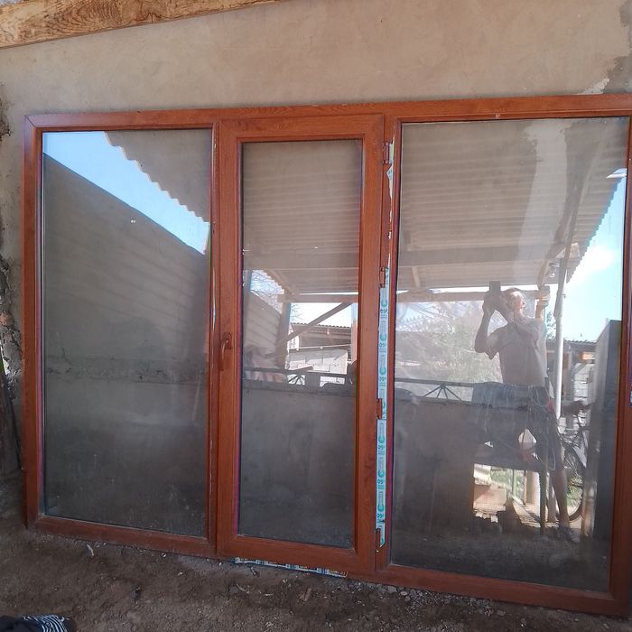 Окно с подоконником