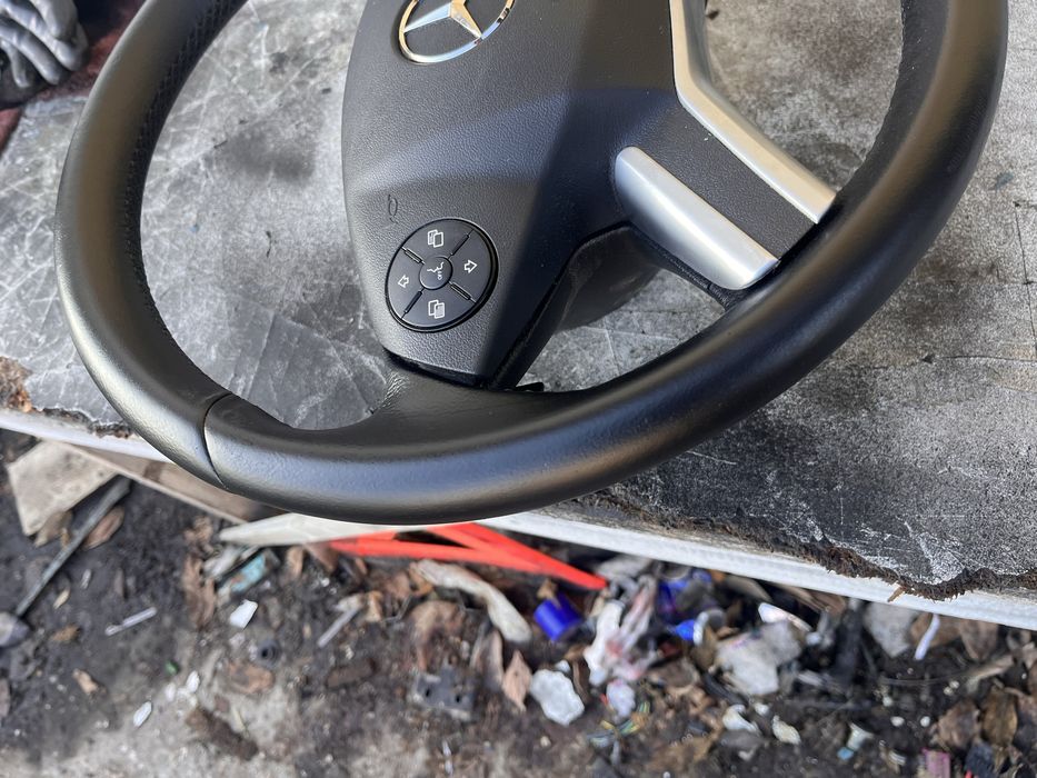 Волан Мерцедес ML W164 фейслифт с airbag / Facelift