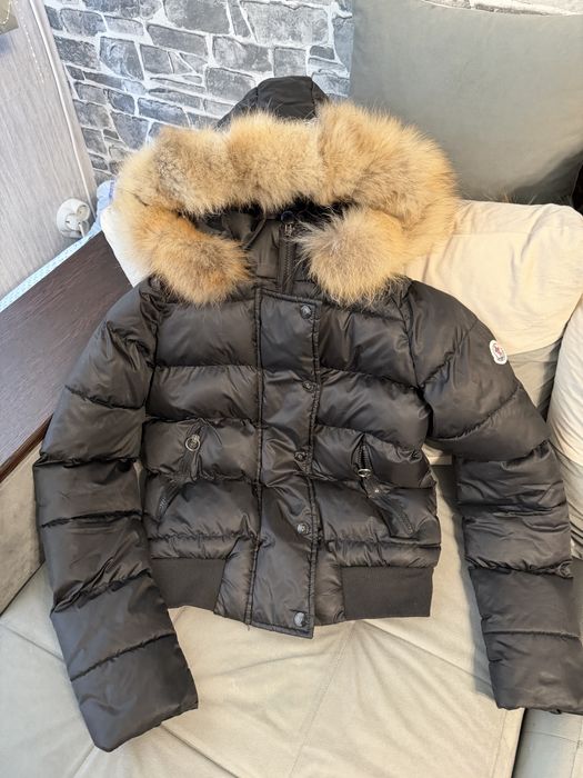 Дамско яке Moncler с естествен пух