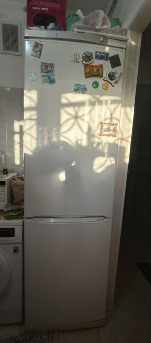 Холодильник indesit б/у