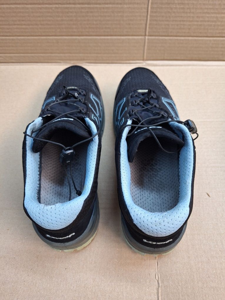 Lowa Goretex Aerox GTX Lo  în foarte bune condiții
