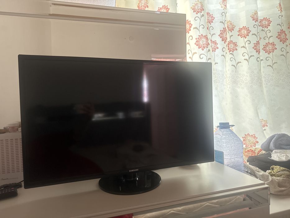 Телевизор б/у.Без коробок.Состояние как новый.Исползован 9 месяцев